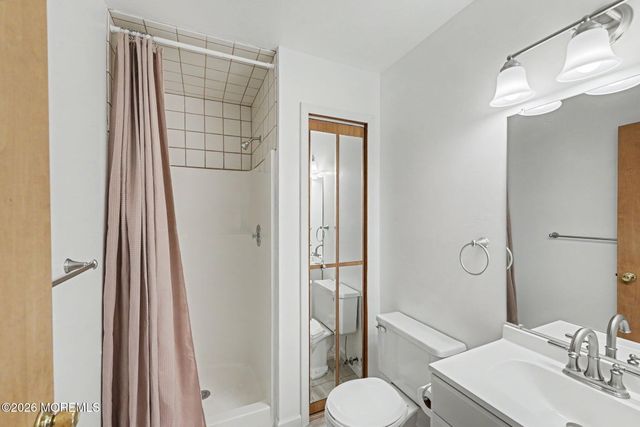 1400 Lawrence Avenue, Toms River, NJ 08757