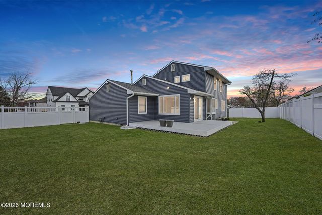 1400 Lawrence Avenue, Toms River, NJ 08757