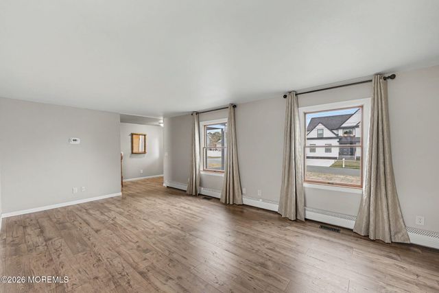 1400 Lawrence Avenue, Toms River, NJ 08757