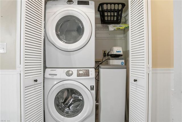 1030 Porte Harbour ARCH, Hampton, VA 23664