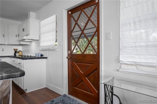 5463 S Withlapopka Drive, Floral City, FL 34436