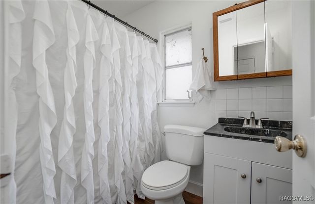 5463 S Withlapopka Drive, Floral City, FL 34436