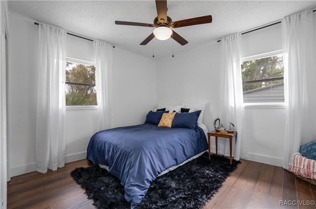 5463 S Withlapopka Drive, Floral City, FL 34436