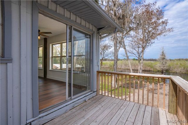 5463 S Withlapopka Drive, Floral City, FL 34436