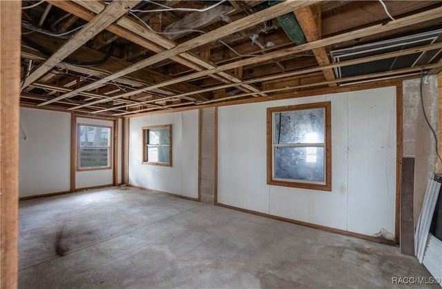 5463 S Withlapopka Drive, Floral City, FL 34436