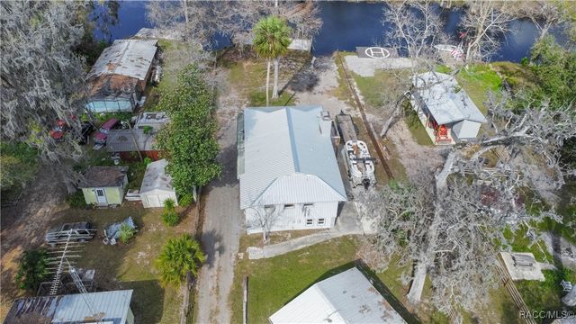 5463 S Withlapopka Drive, Floral City, FL 34436