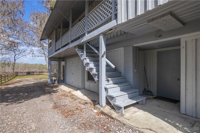 5463 S Withlapopka Drive, Floral City, FL 34436