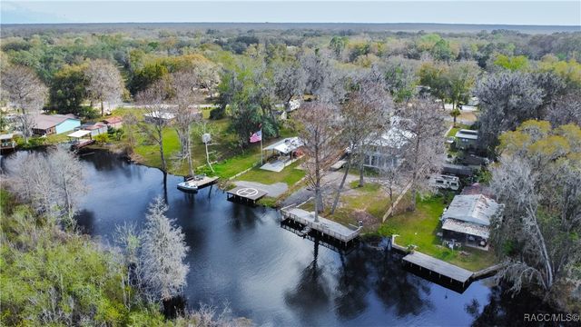 5463 S Withlapopka Drive, Floral City, FL 34436