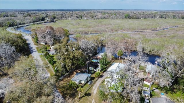 5463 S Withlapopka Drive, Floral City, FL 34436