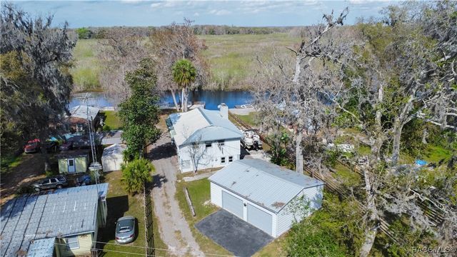 5463 S Withlapopka Drive, Floral City, FL 34436