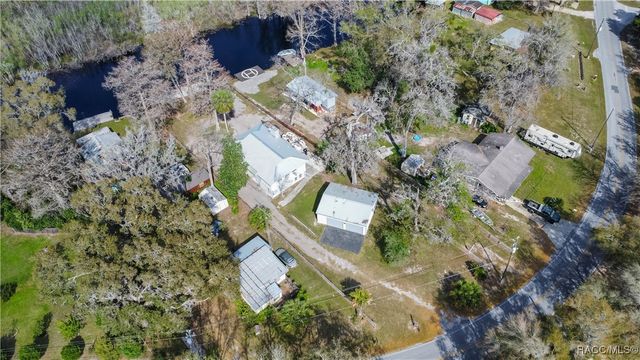5463 S Withlapopka Drive, Floral City, FL 34436