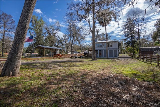 5463 S Withlapopka Drive, Floral City, FL 34436