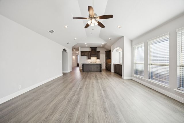 1036 Sandy Hill Road, Burleson, TX 76028