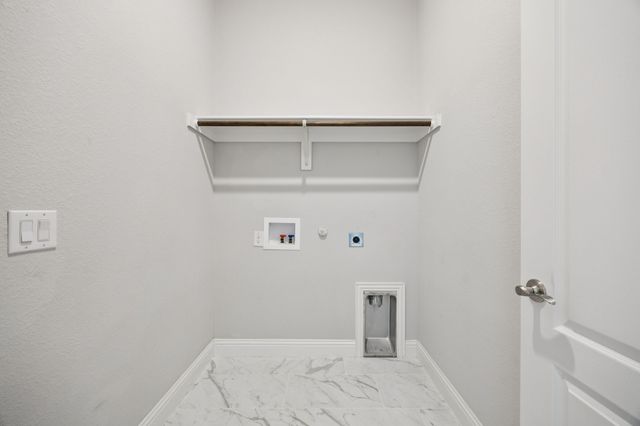 1036 Sandy Hill Road, Burleson, TX 76028