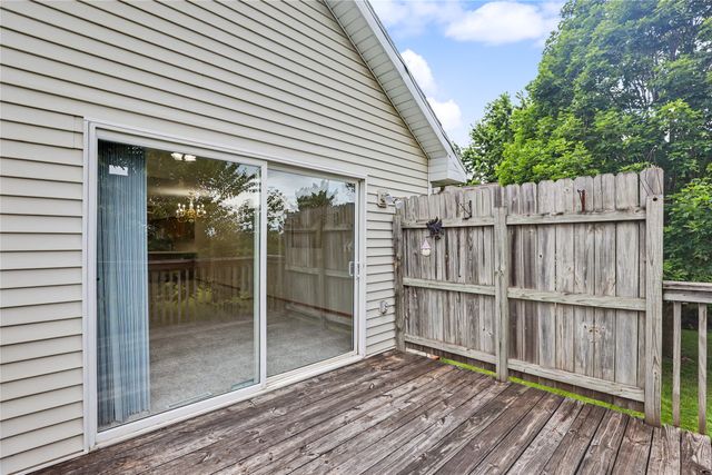 1121 10th Avenue NW, Altoona, IA 50009