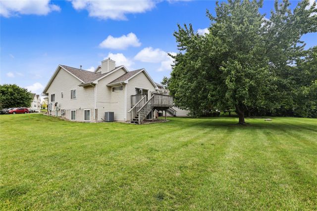 1121 10th Avenue NW, Altoona, IA 50009