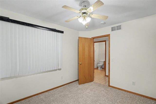 1121 10th Avenue NW, Altoona, IA 50009