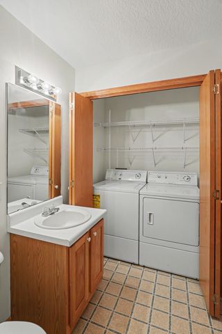 1121 10th Avenue NW, Altoona, IA 50009