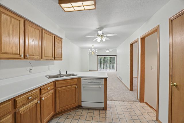 1121 10th Avenue NW, Altoona, IA 50009