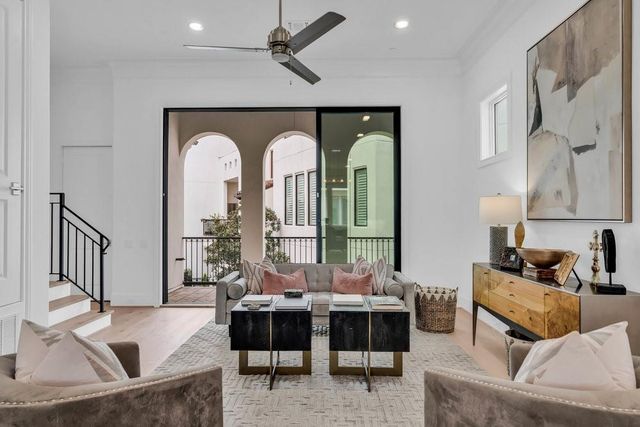 5334 Paseo Caceres Drive, Houston, TX 77007