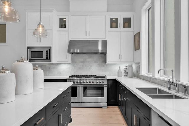 5334 Paseo Caceres Drive, Houston, TX 77007