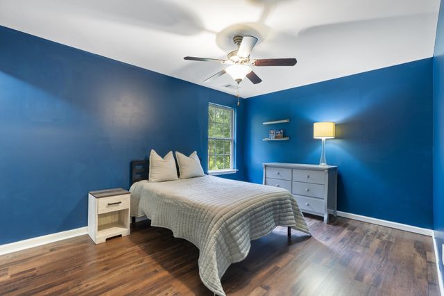 137 Burntash Ln, Hendersonville, TN 37075