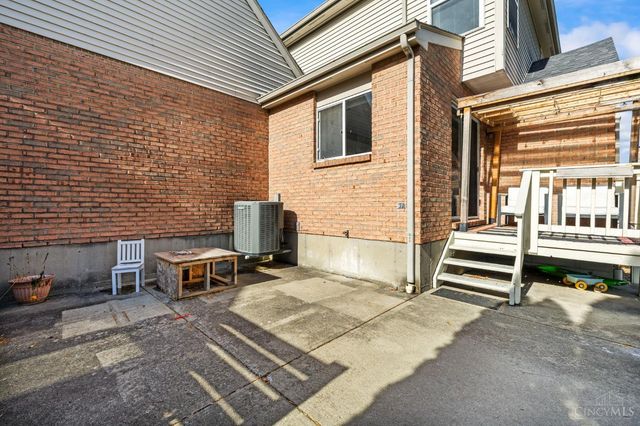 3889 Brockton Drive, Colerain Twp, OH 45251