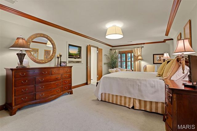 1239 Saint Louis Street, Edwardsville, IL 62025