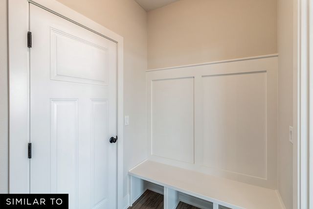 1012 Shady Lane Drive, Norwalk, IA 50211