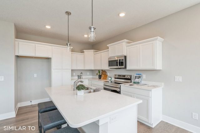 1012 Shady Lane Drive, Norwalk, IA 50211