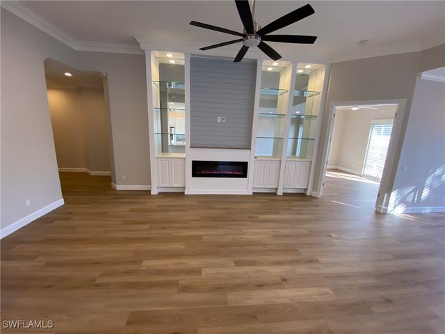 2740 Island Pond LN, Naples, FL 34119