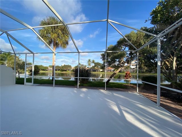 2740 Island Pond LN, Naples, FL 34119