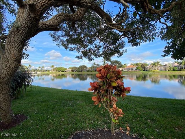 2740 Island Pond LN, Naples, FL 34119