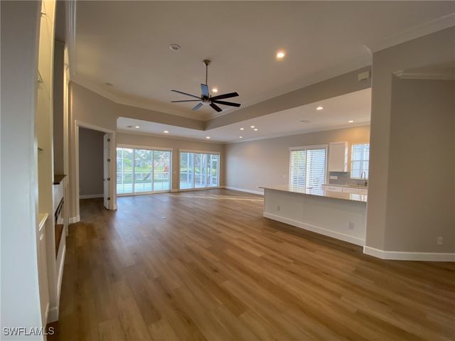 2740 Island Pond LN, Naples, FL 34119