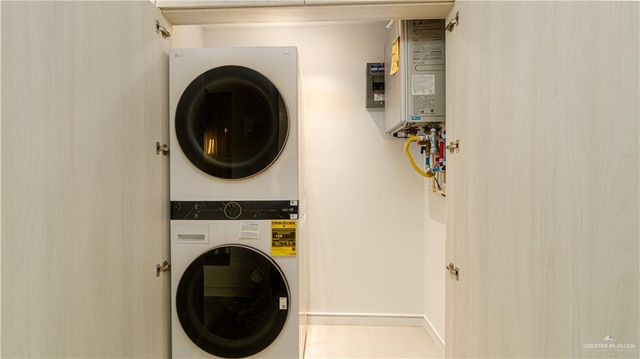 1410 S 7th Avenue, Edinburg, TX 78539