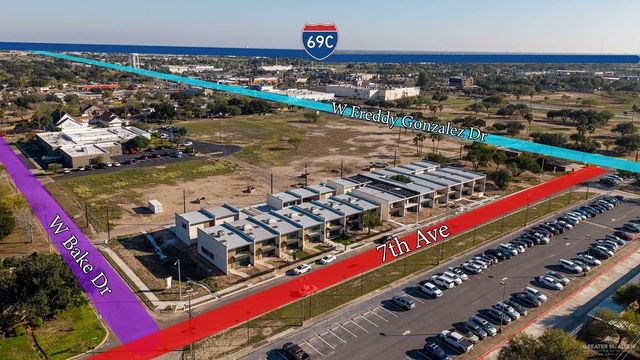 1410 S 7th Avenue, Edinburg, TX 78539