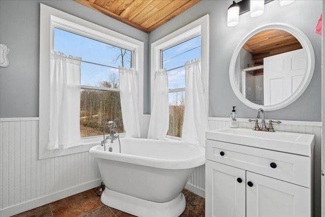 1516 Hobbs Road, Rogers, KY 41365