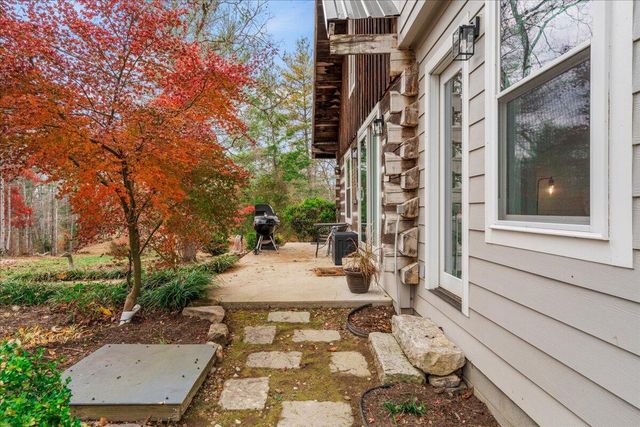 1516 Hobbs Road, Rogers, KY 41365