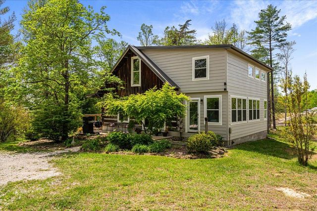 1516 Hobbs Road, Rogers, KY 41365
