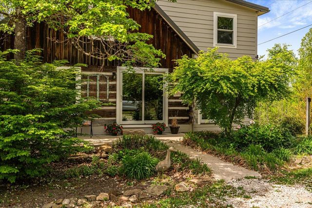 1516 Hobbs Road, Rogers, KY 41365
