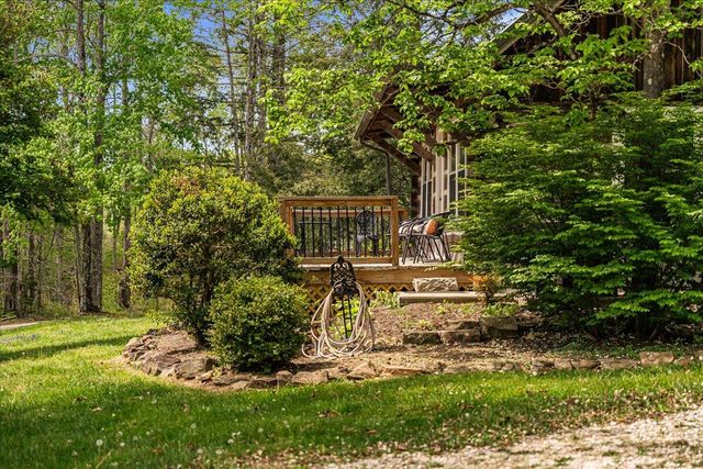 1516 Hobbs Road, Rogers, KY 41365