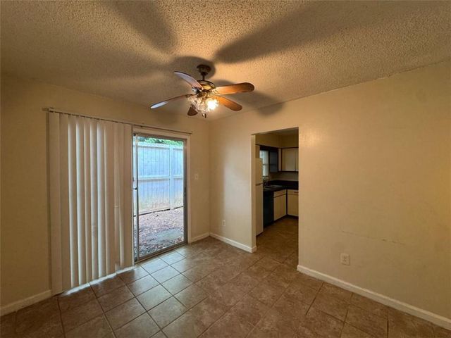 5140 High Point Road 21, Union City, GA 30291