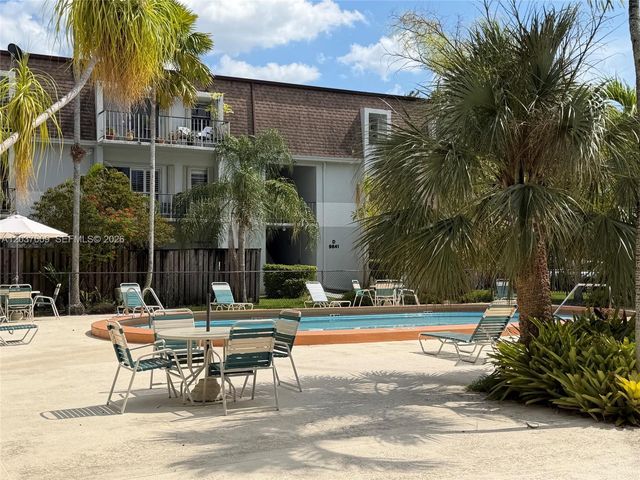 9621 SW 77th Ave 101B, Miami, FL 33156