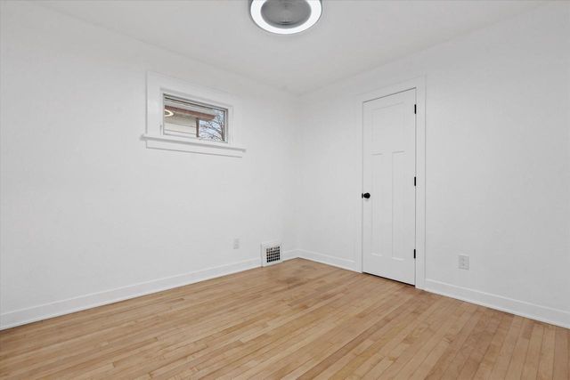 2597 S Austin STREET, Milwaukee, WI 53207