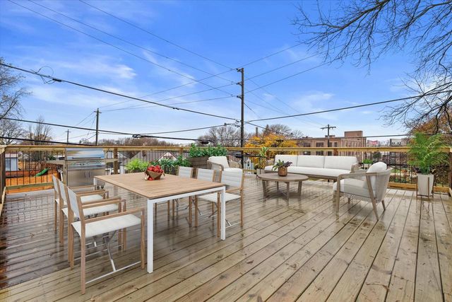 2597 S Austin STREET, Milwaukee, WI 53207