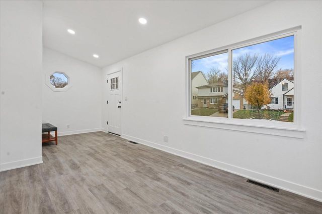 2597 S Austin STREET, Milwaukee, WI 53207