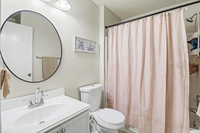 2910 Meiko Drive, Houston, TX 77045