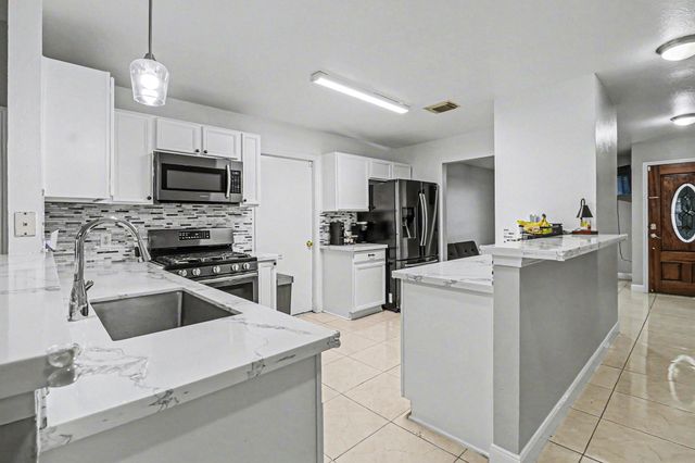 2910 Meiko Drive, Houston, TX 77045