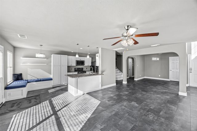 13718 Rural Oak Street, Houston, TX 77034