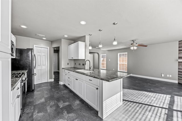 13718 Rural Oak Street, Houston, TX 77034